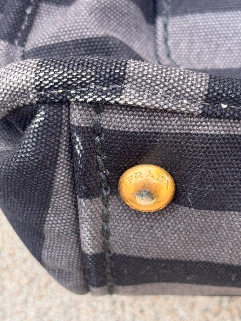 Prada canvas canapé righe Black and gray Messenger satchel with leather accents - Picture 4 of 9